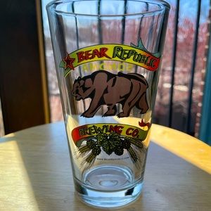 Bear 🐻 republic pint glass